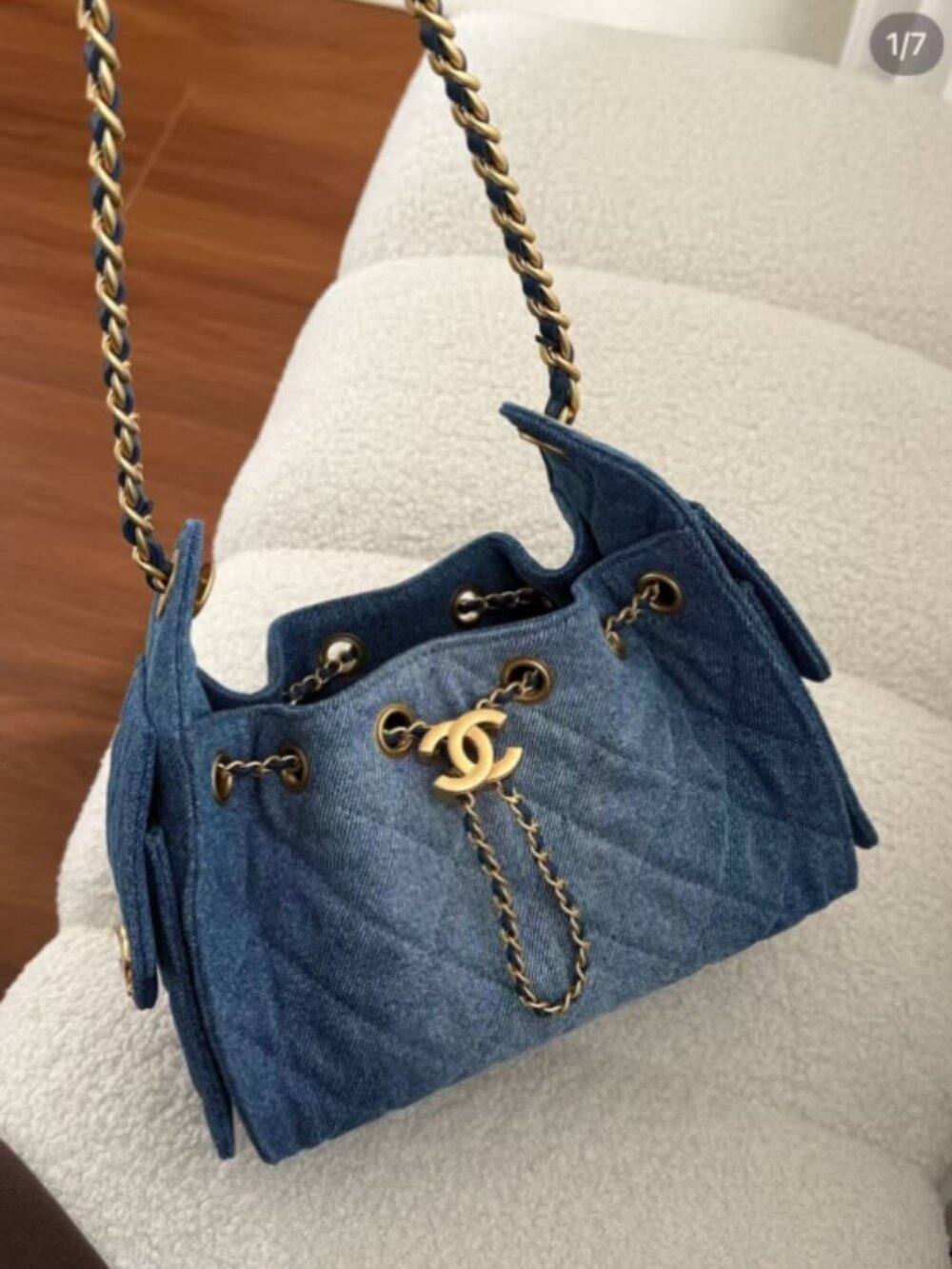 Classic CHANEL bag: A Stylish and Versatile Choice for Elegance